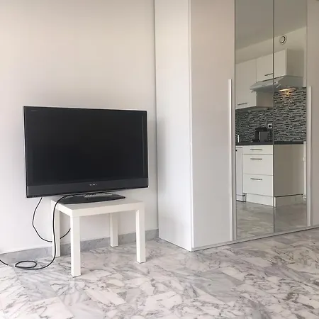 Apartment Luckey Homes - Av Marechal Juin *